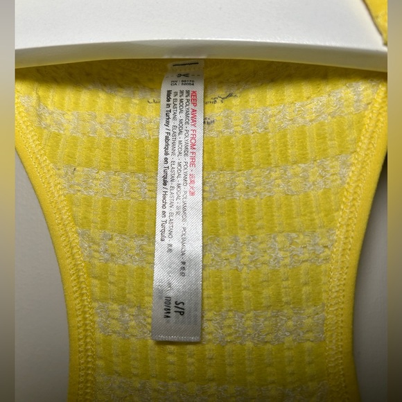 Urban Outfitters yellow bodysuit 💛 - Picture 3 of 3